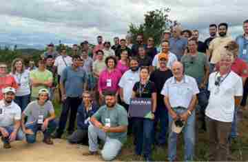  Adapar habilita 56 profissionais de 6 estados para emissão de certificados fitossanitários 